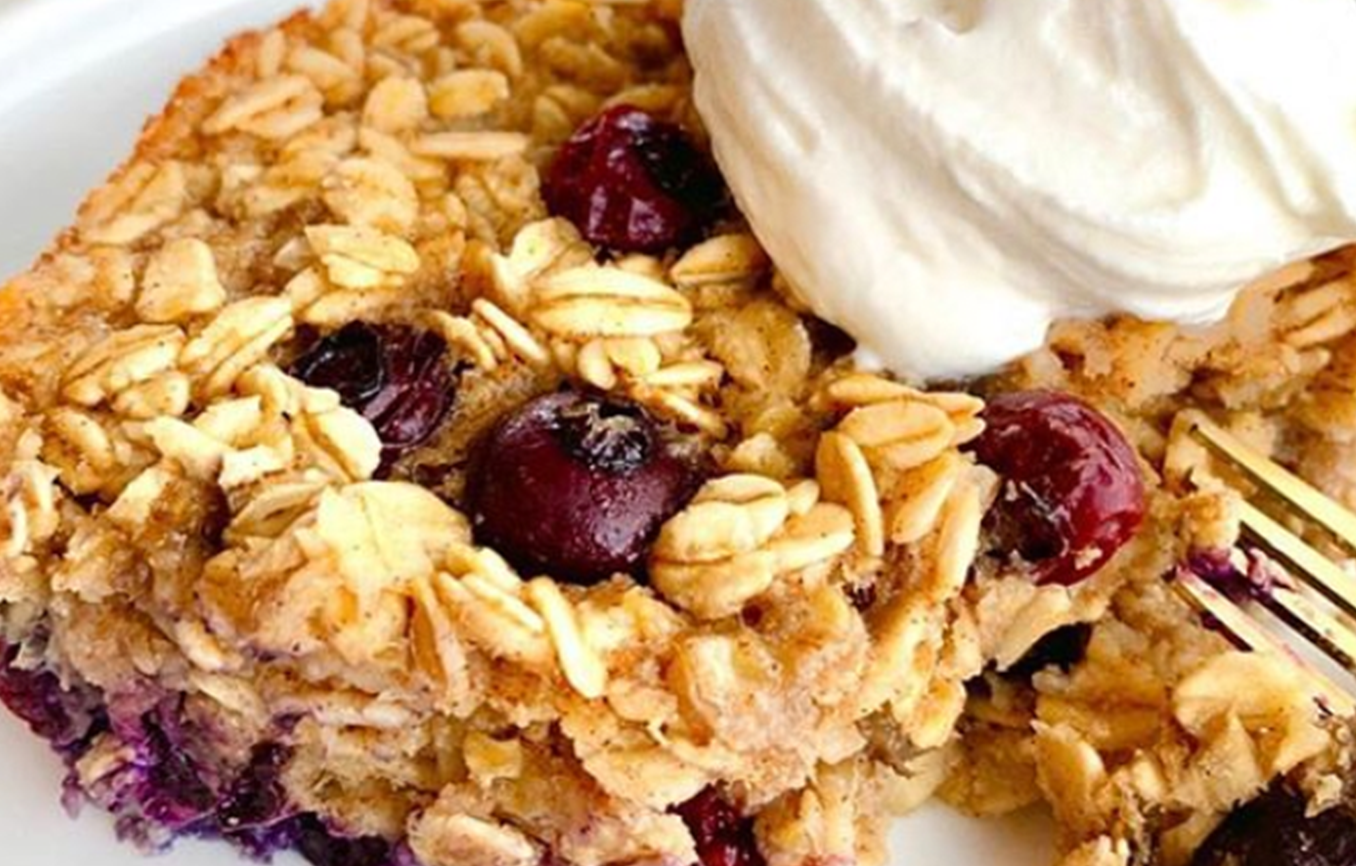 Blueberry-Banana Baked Oatmeal